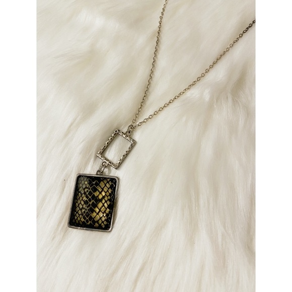 Vintage Parker Necklace - Picture 3 of 6